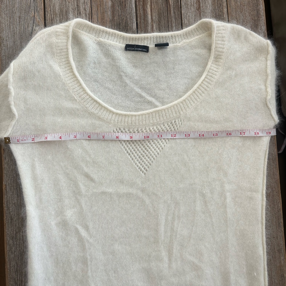 Super Soft Winter White Ivory Off-the-Shoulder Sweater - Picture 6 of 7